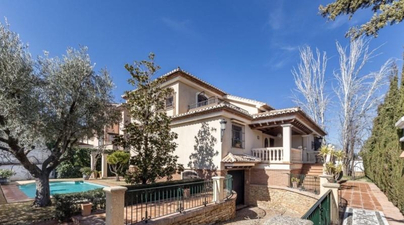 Granada - Ogíjares - 622m2