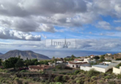 Xalet independent amb terreny en venda a la España, Arona, ref.: TR380022 foto