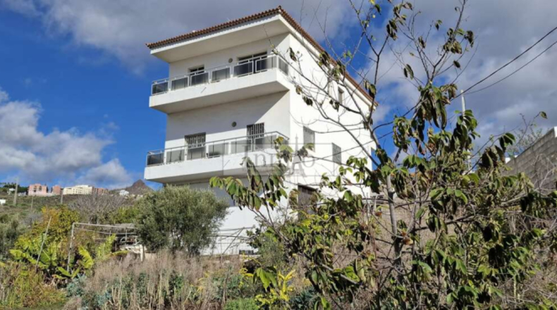 Santa Creu de Tenerife - Arona - 2000m2