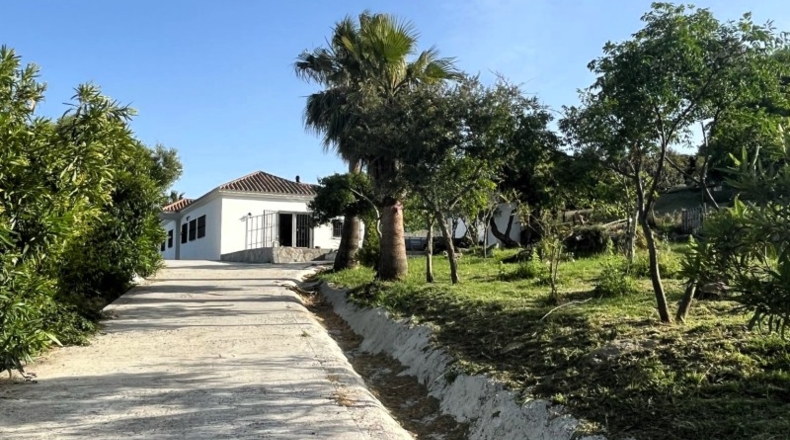 Cadiz - Algeciras - 2300m2