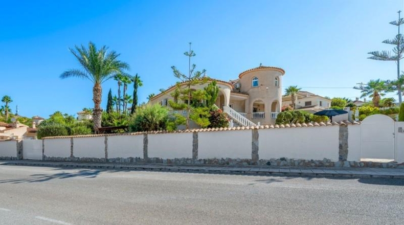 Alicante - Callosa de Segura - 1149m2