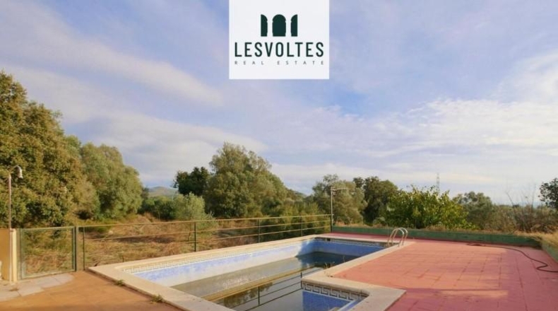 Жирона - Bellcaire d'Empordà - 3500m2