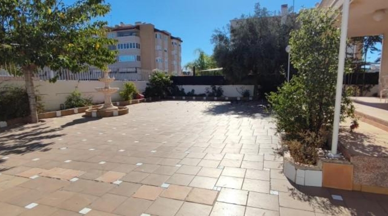 Alicante - Elche - 677m2