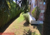 Загородный дом с участком на продажу в городе Pola de Siero Фото