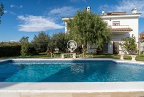 Vilanova i la Geltrú 826&nbsp;м²