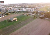 Загородный дом с участком на продажу в городе Vilanova i la Geltrú Фото