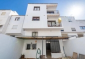 Chalet independiente con terreno en venta en la España, Estepona, ref: TR370173 foto