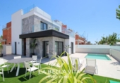 Chalet independiente con terreno en venta en la España, Pilar de la Horadada, ref: TR163841 foto