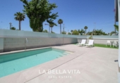 Chalet independiente con terreno en venta en la España, Pilar de la Horadada, ref: TR163841 foto