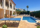 Chalet independiente con terreno en venta en la España, L'Alfàs del Pi, ref: TR320580 foto