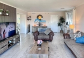 Chalet independiente con terreno en venta en la España, L'Alfàs del Pi, ref: TR320580 foto