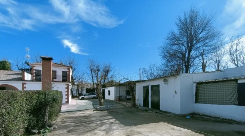 Málaga - Antequera - 5900m2