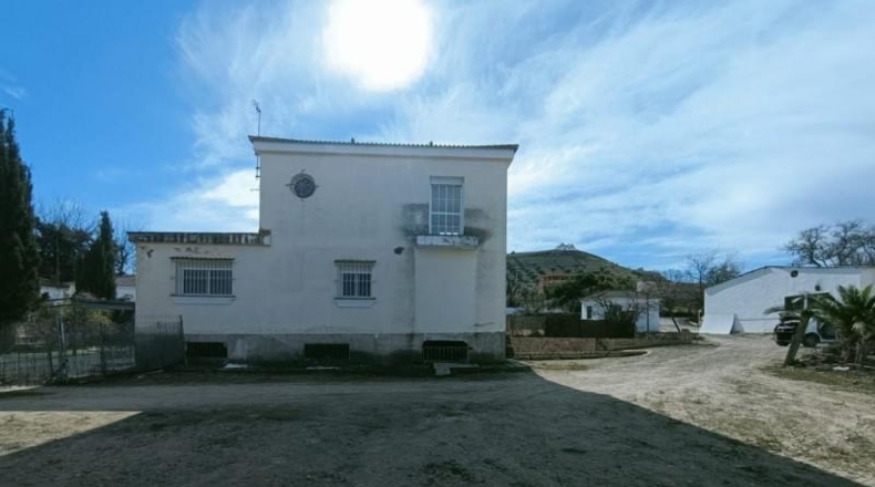Málaga - Antequera - 5900m2