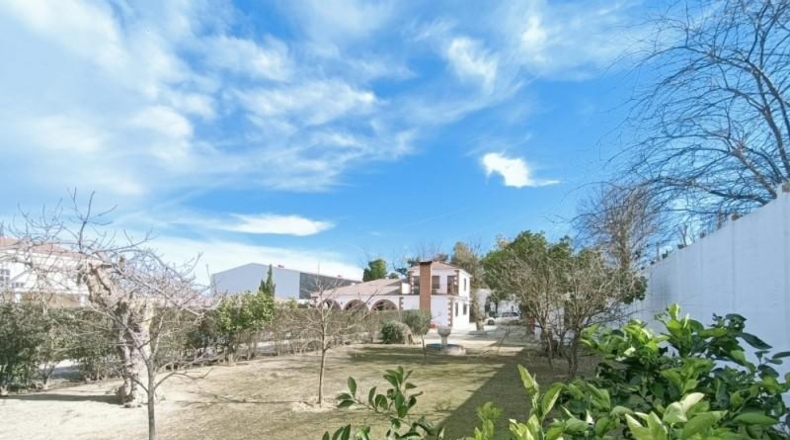 Málaga - Antequera - 5900m2