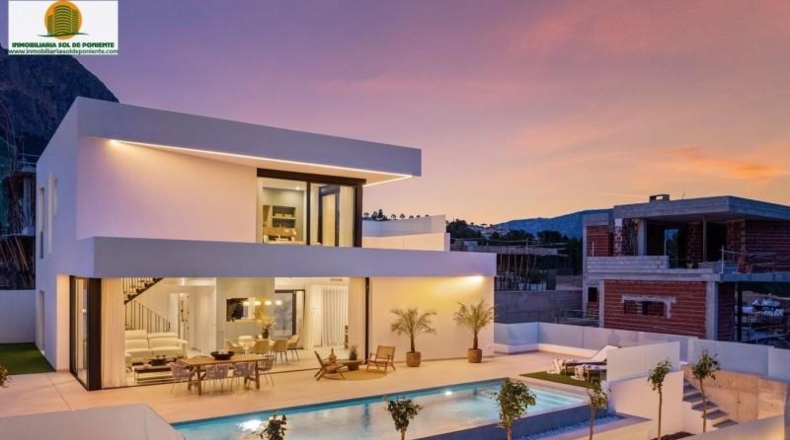 Alicante - Dolores - 377m2