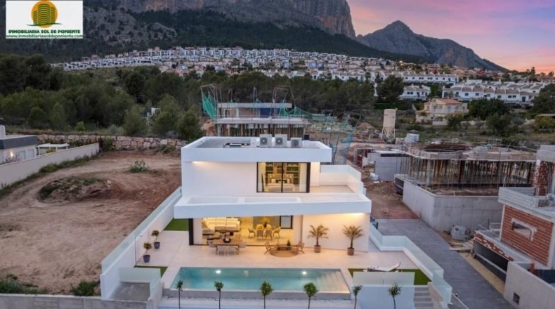 Alicante - Dolores - 377m2