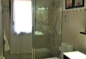 Отдельно стоящий дом с участком на продажу в городе l'Ametlla de Mar Фото