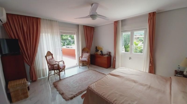 Alicante - Benidorm - 1025m2