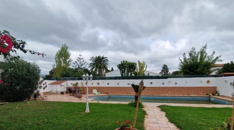 Tarragona - Монт-роч-дель-Камп - 960m2