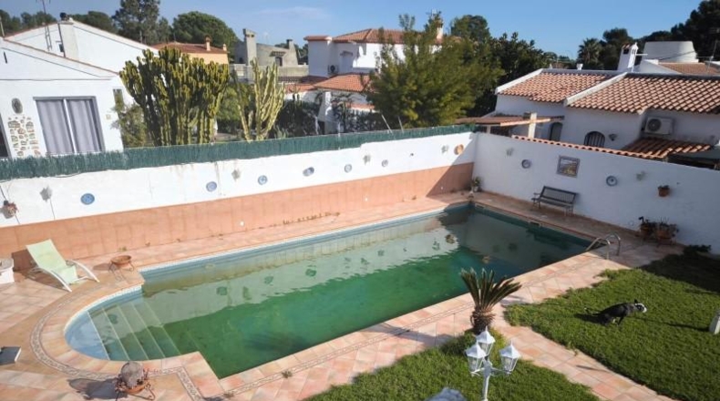 Tarragona - Монт-роч-дель-Камп - 960m2