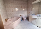 Chalet independiente con terreno en venta en la España, Madrid, ref: TR360346 foto