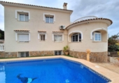 Xalet independent amb terreny en venda a la España, Calp, ref.: TR237941 foto
