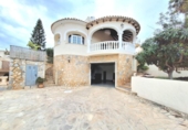Xalet independent amb terreny en venda a la España, Calp, ref.: TR237941 foto