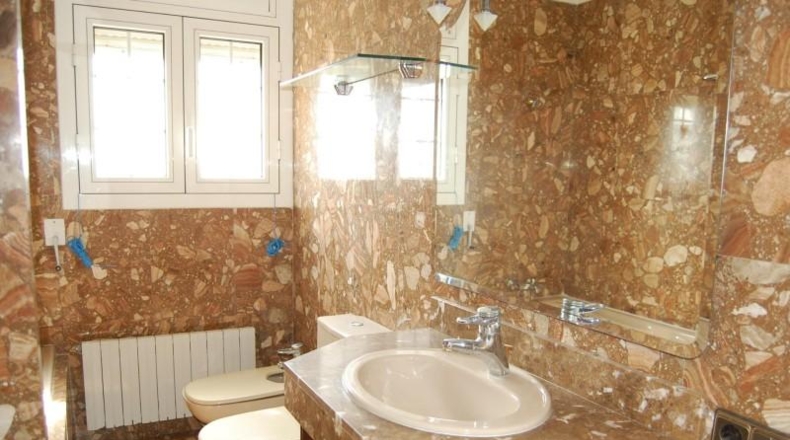 Barcelona - Sant Boi de Llobregat - 422m2
