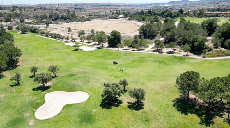 Alicante - Monforte del Cid - 935m2