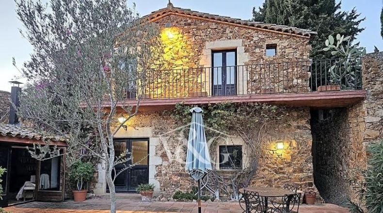 Gerona - Mont-ras - 650m2