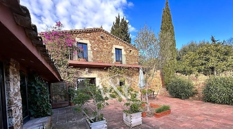 Gerona - Mont-ras - 650m2