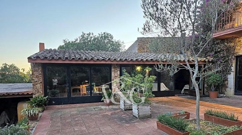 Gerona - Mont-ras - 650m2