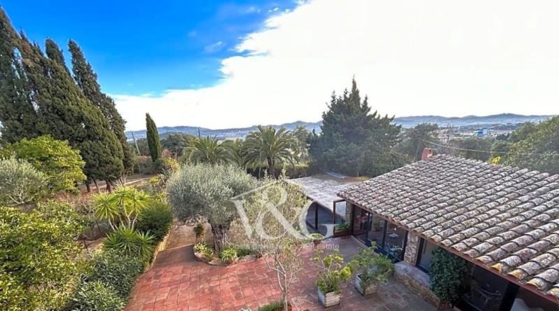 Gerona - Mont-ras - 650m2