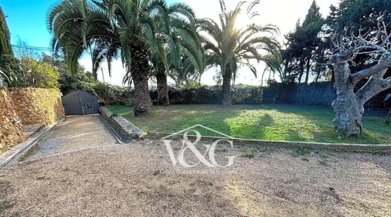 Gerona - Mont-ras - 650m2