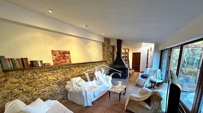 Gerona - Mont-ras - 650m2