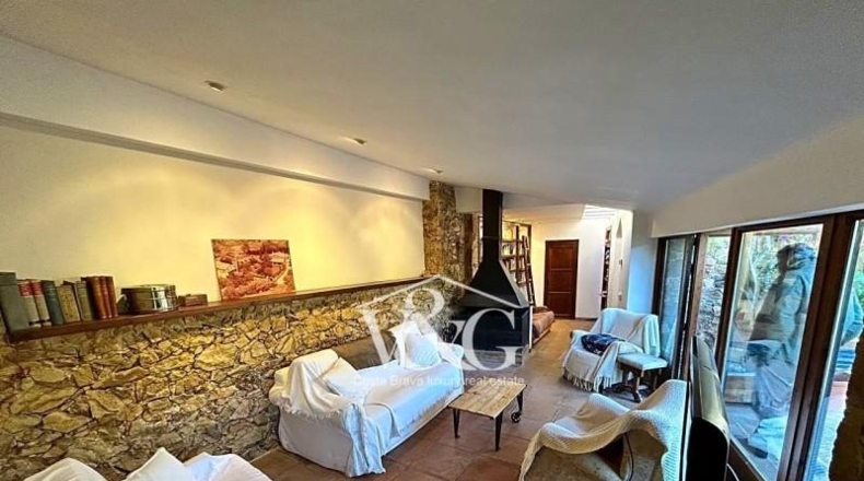 Gerona - Mont-ras - 650m2