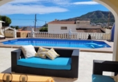 Chalet independiente con terreno en venta en la España, L'Alfàs del Pi, ref: TR172768 foto