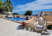 Chalet independiente con terreno en venta en la España, L'Alfàs del Pi, ref: TR172768 foto
