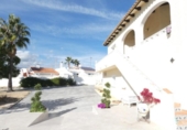 Chalet independiente con terreno en venta en la España, L'Alfàs del Pi, ref: TR172768 foto