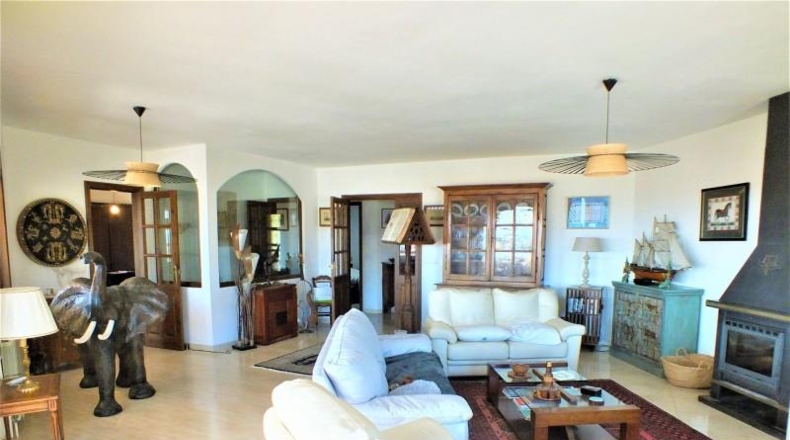Gerona - Roses - 1073m2