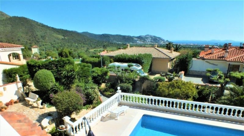 Gerona - Roses - 1073m2