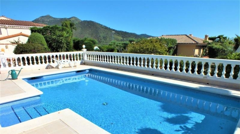 Gerona - Roses - 1073m2