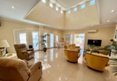 Chalet independiente con terreno en venta en la España, Almería, ref: TR236955 foto
