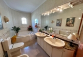 Chalet independiente con terreno en venta en la España, Almería, ref: TR236955 foto