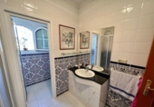 Chalet independiente con terreno en venta en la España, Almería, ref: TR236955 foto