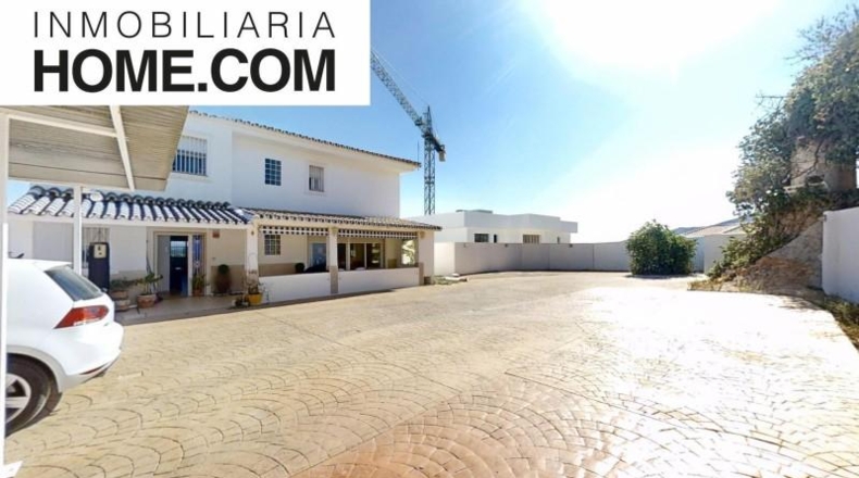 Málaga - Alhaurín de la Torre - 855m2