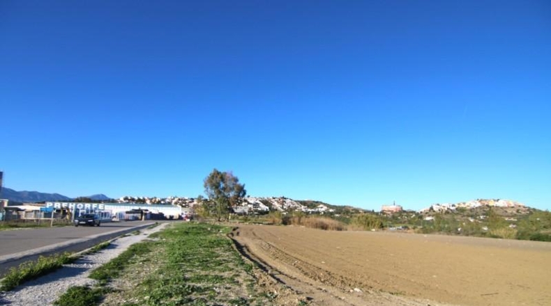 Málaga - Coín - 3000m2