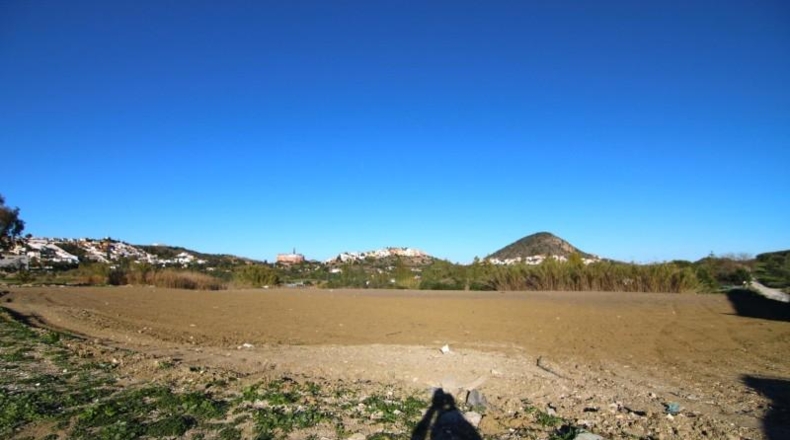 Málaga - Coín - 3000m2