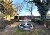 Chalet independiente con terreno en venta en la España, Ávila, ref: TR315929 foto