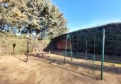 Chalet independiente con terreno en venta en la España, Ávila, ref: TR315929 foto